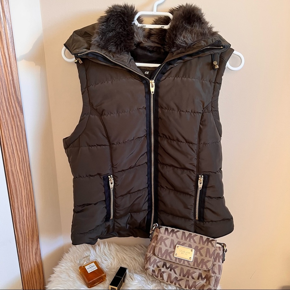 H&M olive green puffer vest